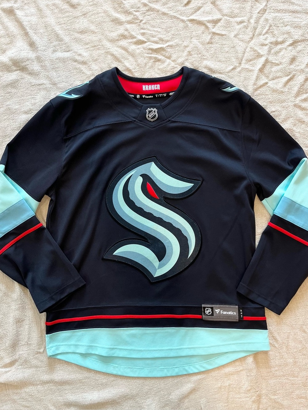 Seattle Kraken NHL Jersey - Picture 3 of 6